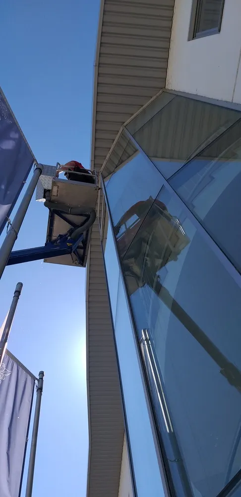 YY Dienstleistungen - Gebäudeglasreinigung
