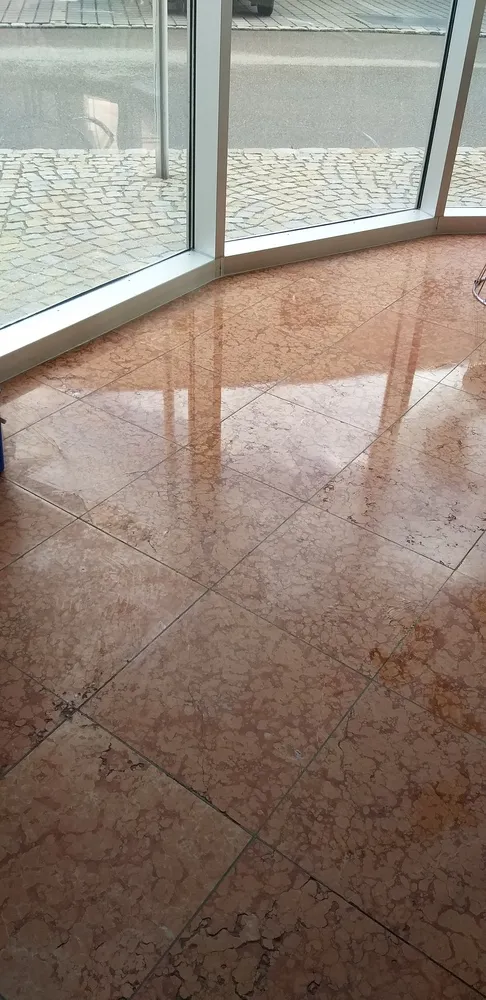 YY Dienstleistungen - Fliesenreinigung